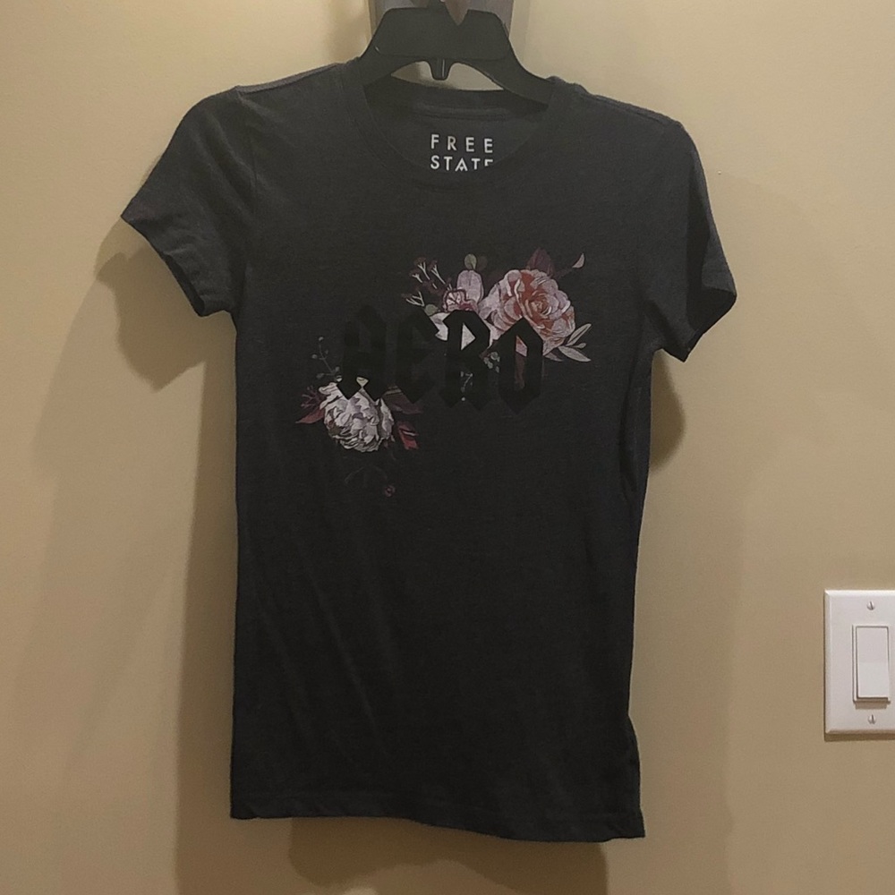 Gray Patterned Aeropostale Top
